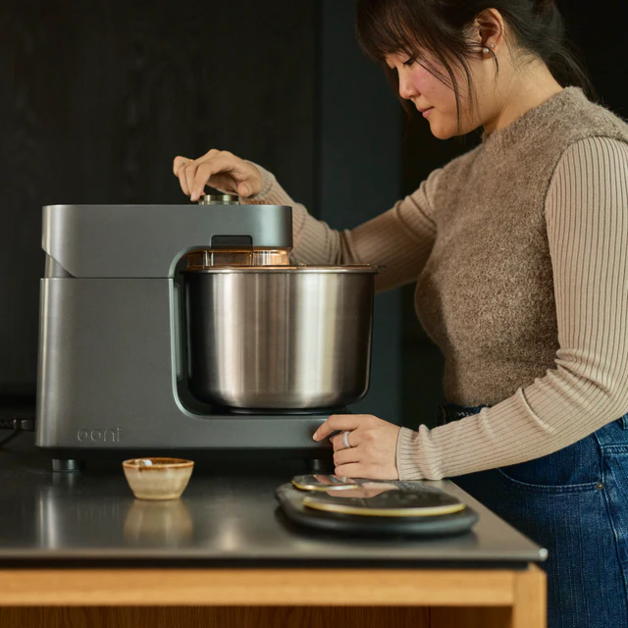 Halo_Pro_Charcoal_Grey_4 (1)